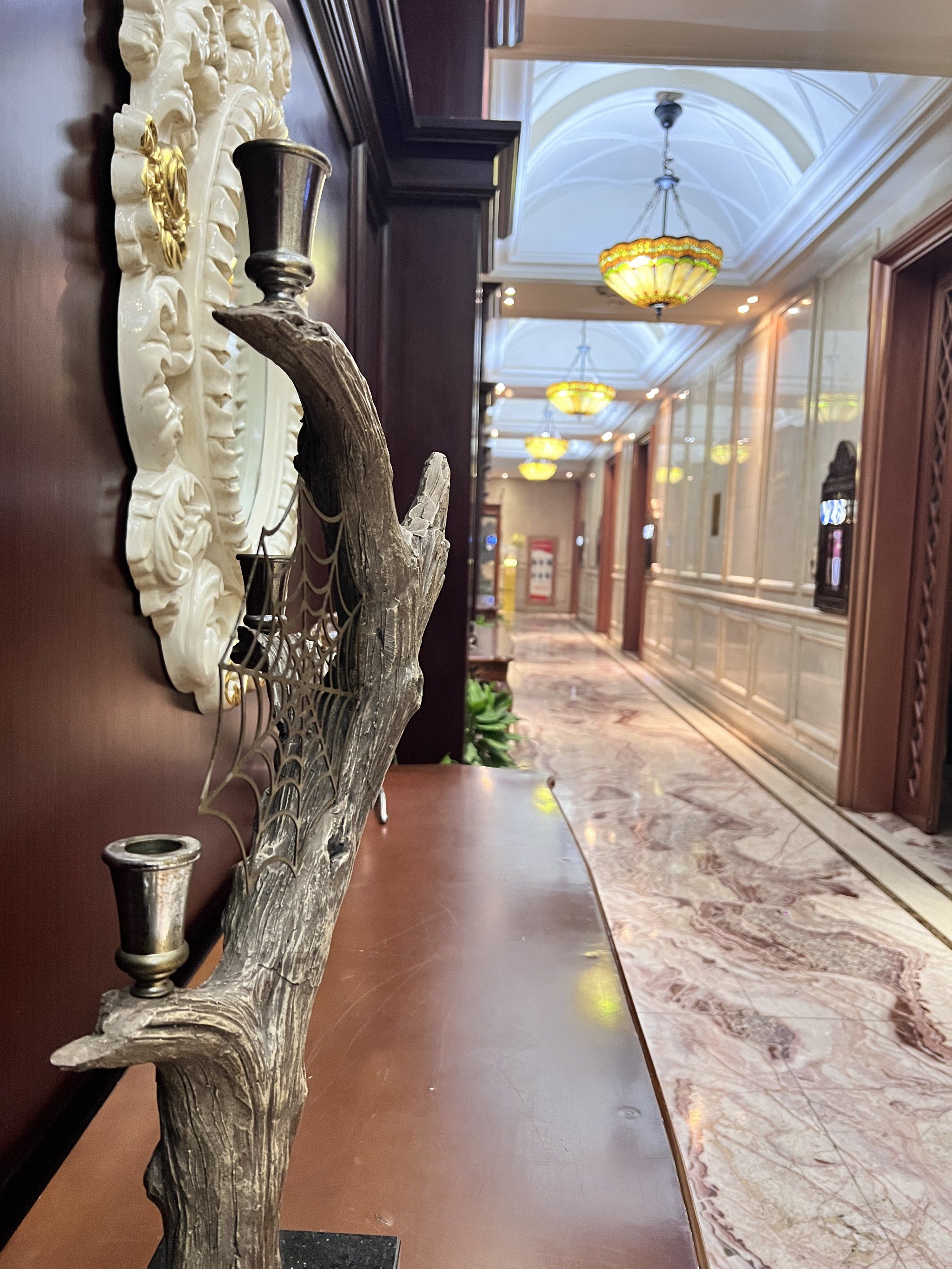 梅州商务ktv分析：中低端区别-梅江区ktv预定